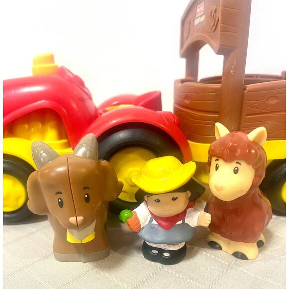 Fisher-Price Little People Tow 'n Pull Tractor farmer llama & goat - Picture 1 of 4